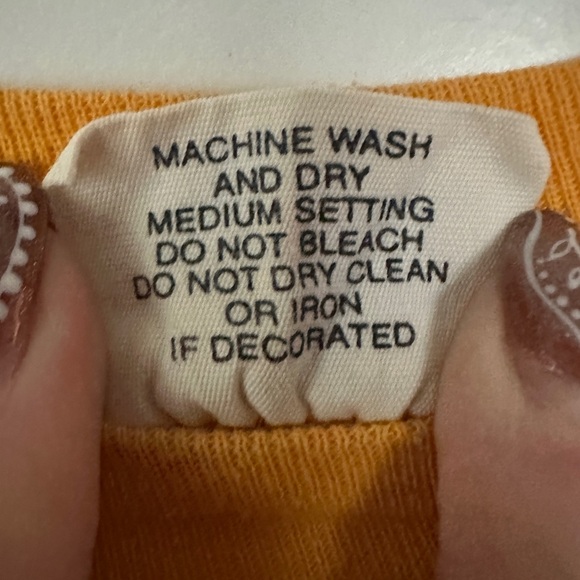 Vintage Armadillo Lone Star Beer Hanes Yellow Short Sleeve Tee - Picture 4 of 7